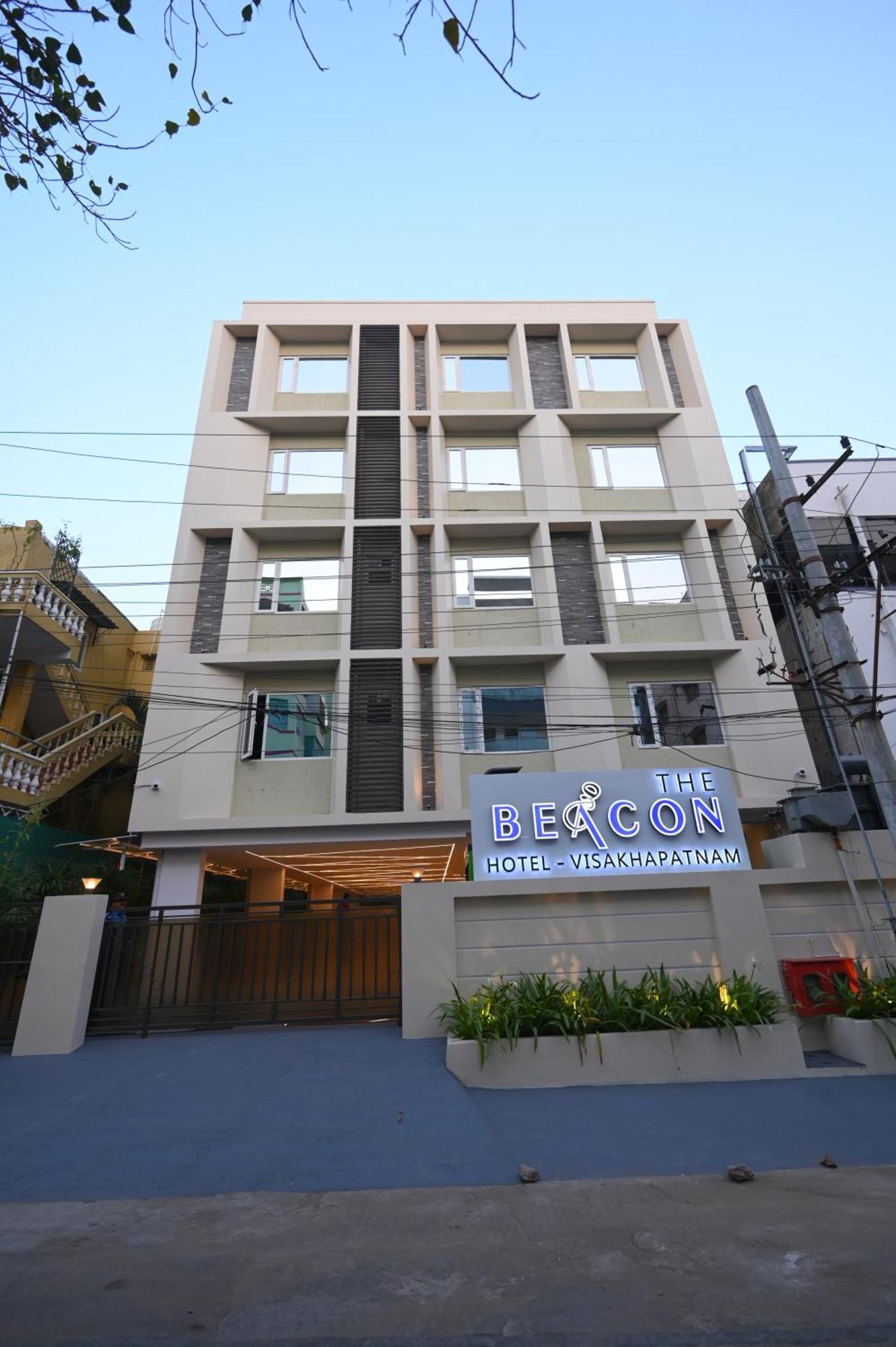 The Beacon Hotel 비사카파트남 외부 사진